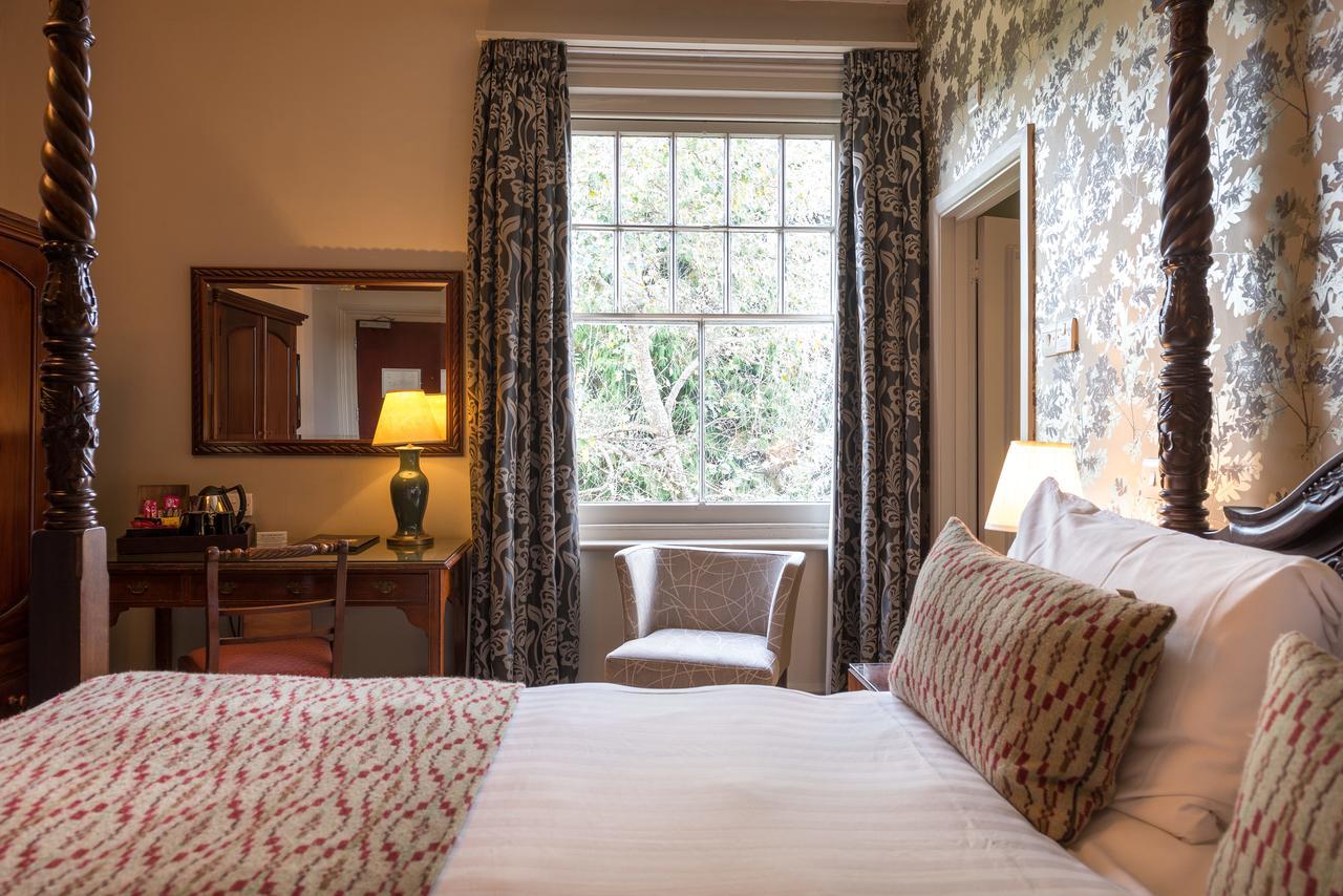 The Crown Manor House Hotel Lyndhurst Extérieur photo