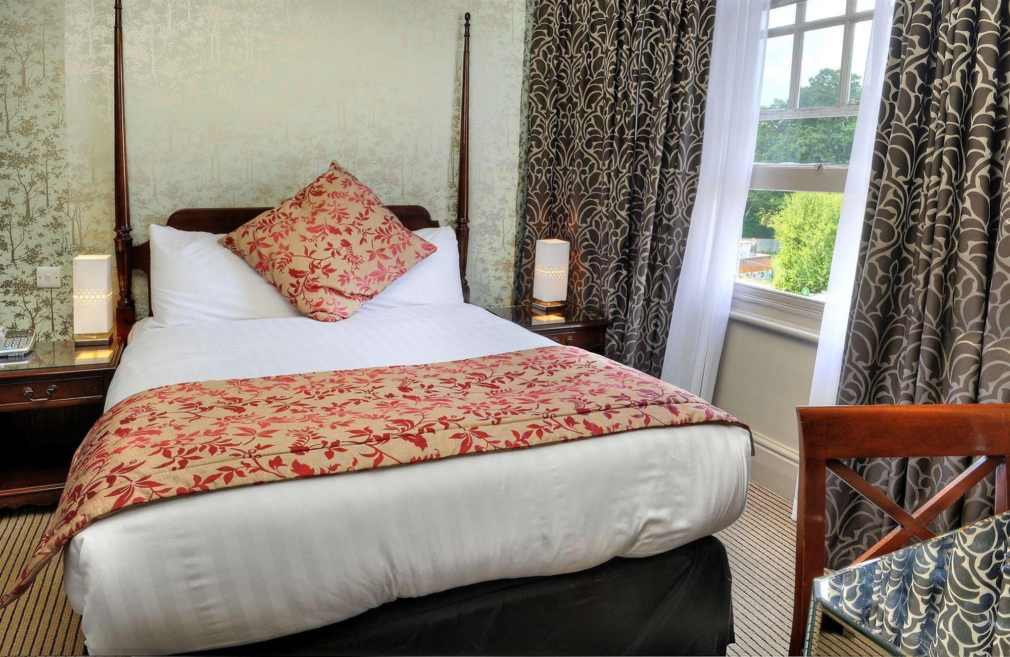 The Crown Manor House Hotel Lyndhurst Extérieur photo